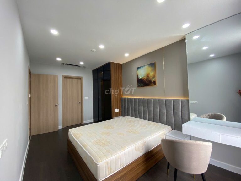Thuê căn hộ 2PN The Botanica – Nội thất xịn, view đẹp, giá tốt!