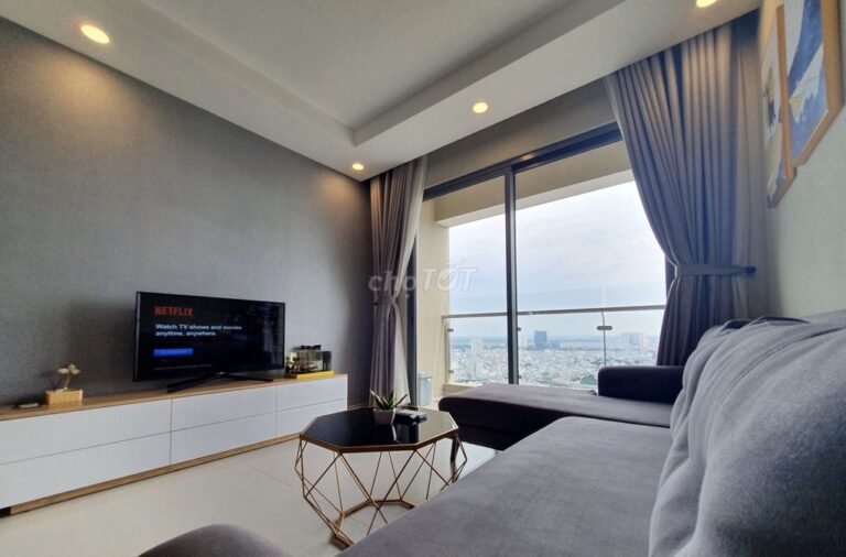Cho Thuê Căn Hộ 2PN The GoldView Quận 4 – Tầng Cao, View Hồ Bơi