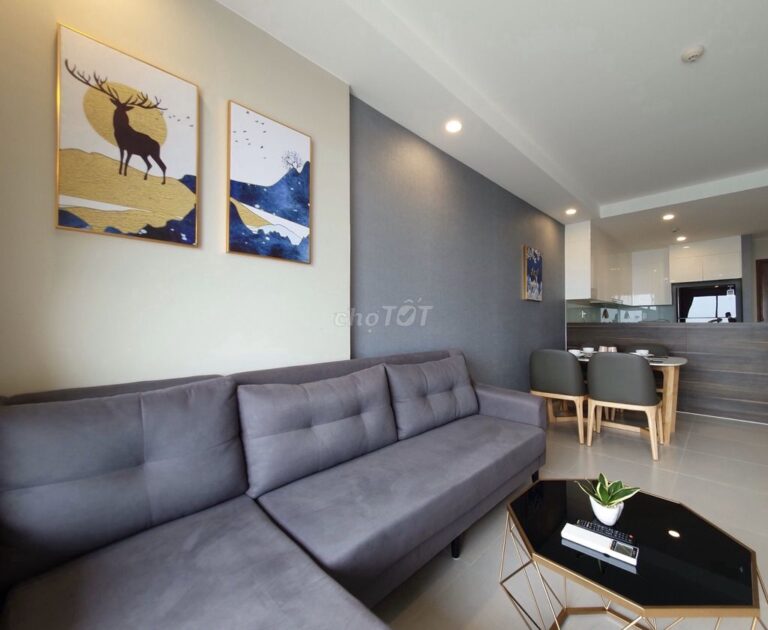 Cho Thuê Căn Hộ 2PN The GoldView Quận 4 – Tầng Cao, View Hồ Bơi