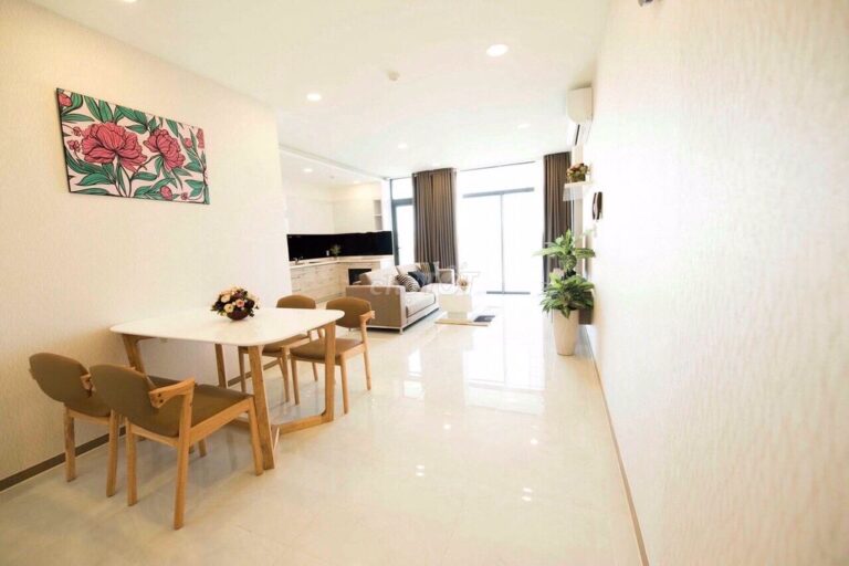 Thuê căn 2PN Riva Park – View Landmark 81, tầng cao, giá chỉ 16 triệu