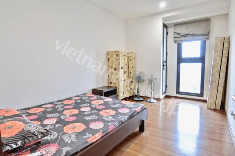 Cho thuê căn hộ 2 phòng ngủ Pearl Plaza – Tầng 18, view sông, nội thất đầy đủ