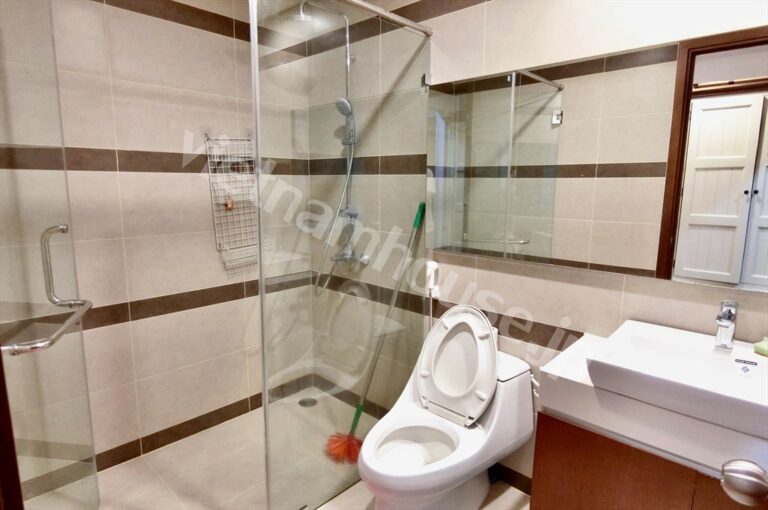 Căn hộ Pearl Plaza cho thuê 2 phòng ngủ view quận 1 tầng trung nội thất đầy đủ