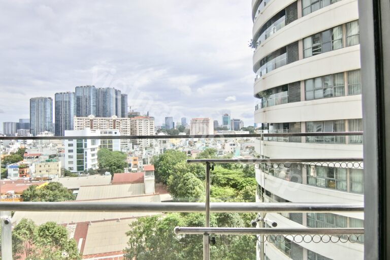 Căn hộ City Garden 1PN tầng thấp – View hồ bơi, Di chuyển dễ dàng, giá tốt!