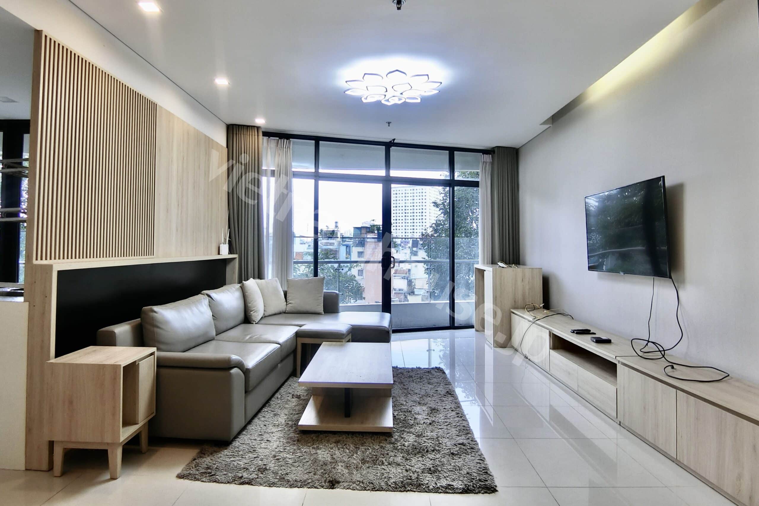 Cho thuê căn hộ City Garden 2 phòng ngủ, tầng thấp, view thoáng