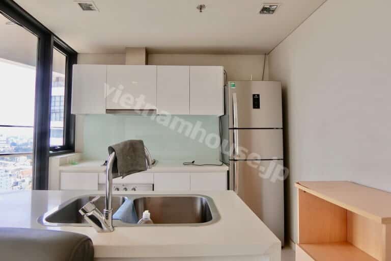 Thuê Căn hộ 2PN City Garden tầng cao – View sông, Quận 1!