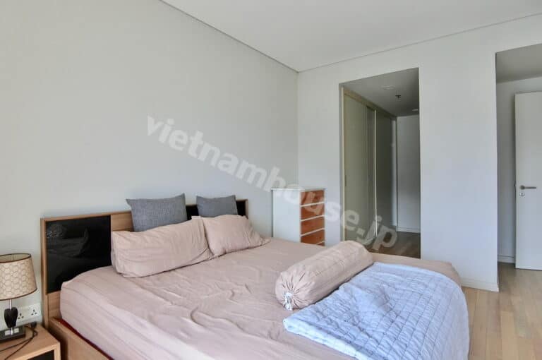 Thuê Căn hộ 2PN City Garden tầng cao – View sông, Quận 1!