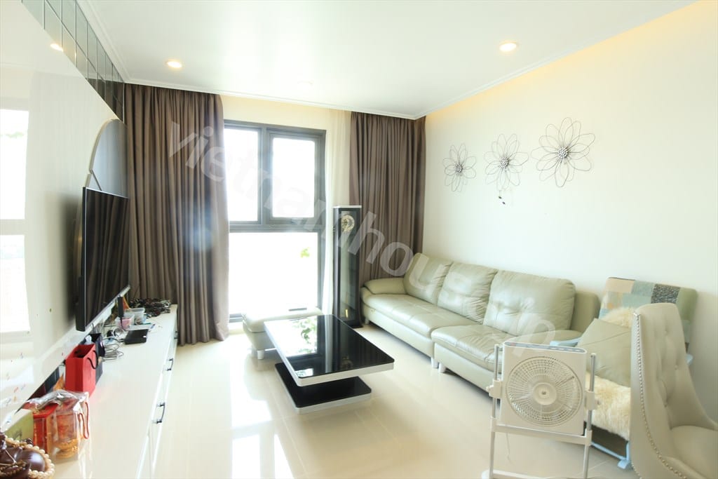 Cho thuê căn hộ 2 phòng ngủ Pearl Plaza – View thoáng đẹp