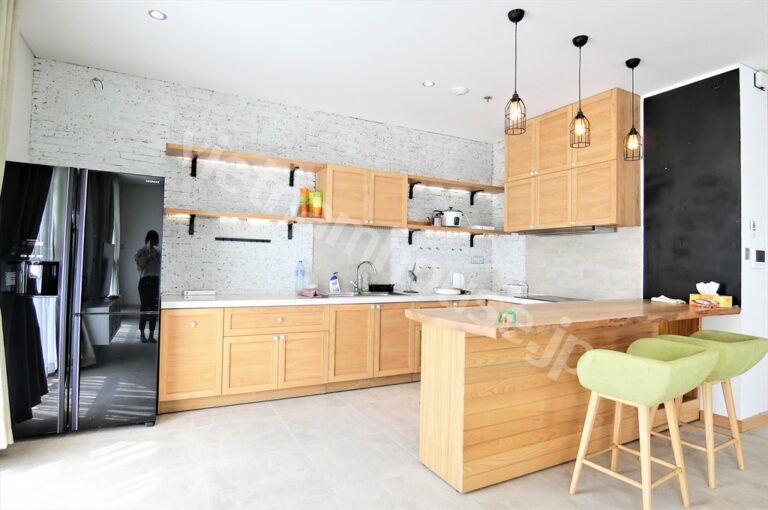 Cho thuê căn hộ Pearl Plaza 3PN, view toàn cảnh thành phố, nội thất đầy đủ