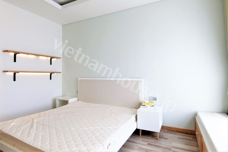 Cho thuê căn hộ Pearl Plaza 3PN, view toàn cảnh thành phố, nội thất đầy đủ