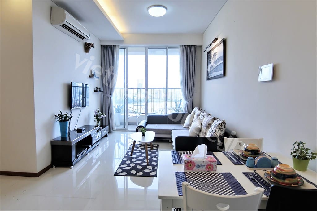 Căn Hộ Tầng Cao Thảo Điền Pearl Cho Thuê – 2PN View Thoáng