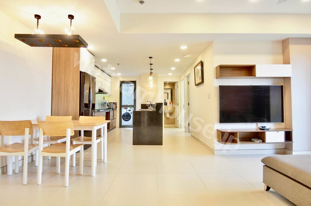 Cho thuê căn hộ 3PN toà T5 Masteri Thảo Điền tầng thấp – View công viên, nhà đẹp