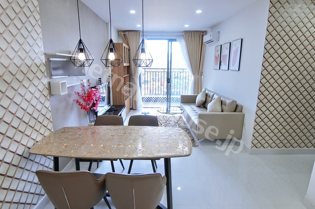 Thuê ngay 2 phong ngủ Wilton Tower view hồ bơi, full nội thất