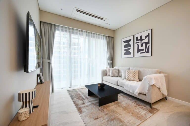 Cho thuê căn hộ 2 phòng ngủ Metropole Thủ Thiêm – Tầng trung, nội thất đẹp