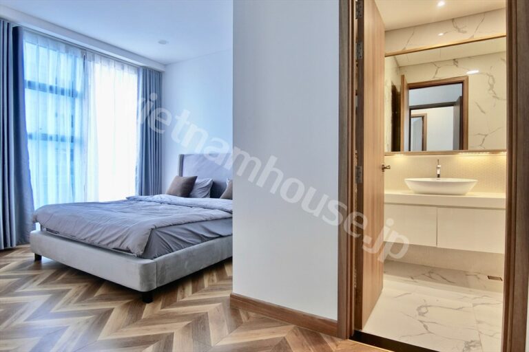 Cho thuê căn hộ 3 phòng ngủ Silver House Sunwah Tầng cao – View sông – Cầu Ba Son