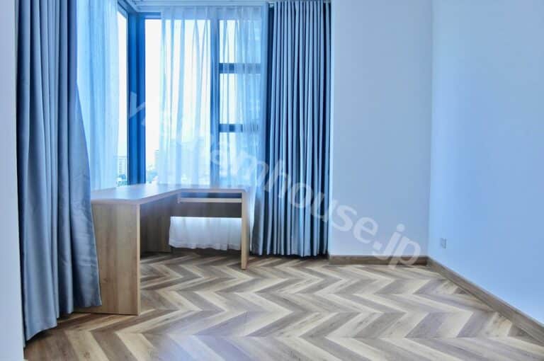 Cho thuê căn hộ 3 phòng ngủ Silver House Sunwah Tầng cao – View sông – Cầu Ba Son