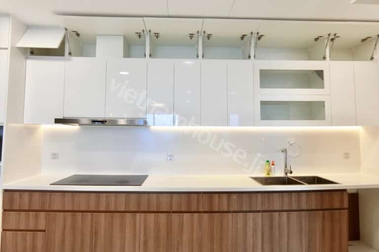 View sông, tầng cao – cho thuê căn hộ 3 phòng ngủ Sunwah Pearl sang trọng
