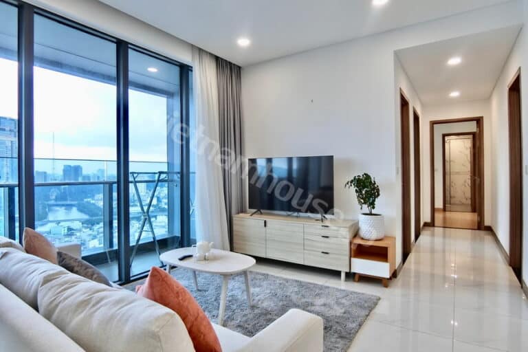 Cho thuê căn hộ Silver House 2 phòng ngủ – View Bitexco, nhà đẹp