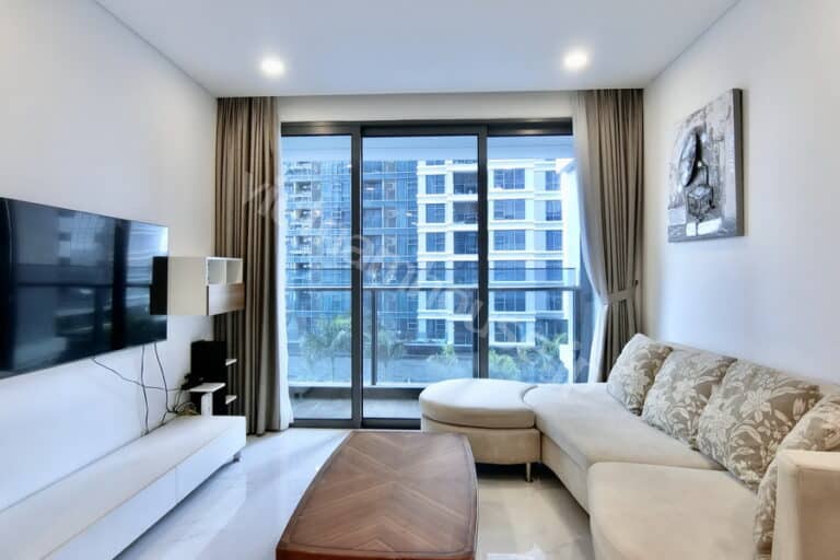 Thuê căn hộ 2PN Sunwah Pearl tầng thấp – View hồ bơi thoáng mát