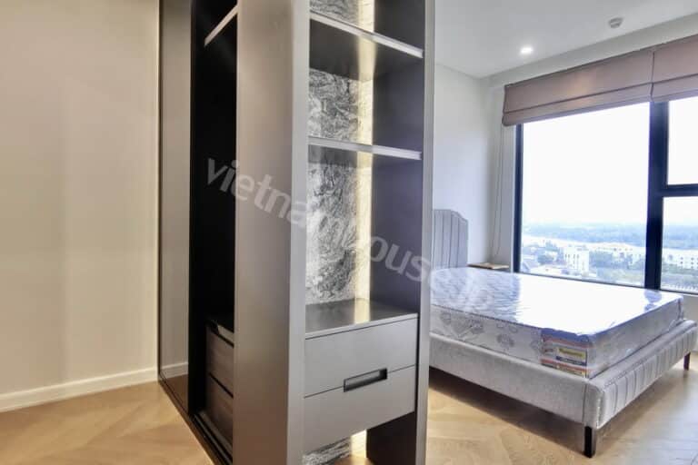 Cho thuê căn hộ 2PN Lumiere Riverside – Tầng trung, view sông, giá hấp dẫn