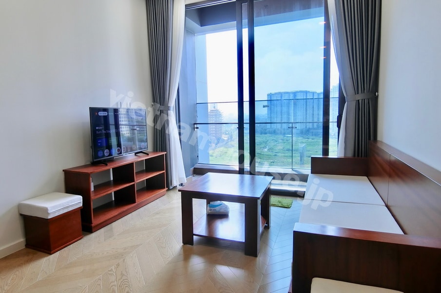 Cho thuê Lumiere Riverside 2PN với phong cách nội thất Việt Nam cổ điển