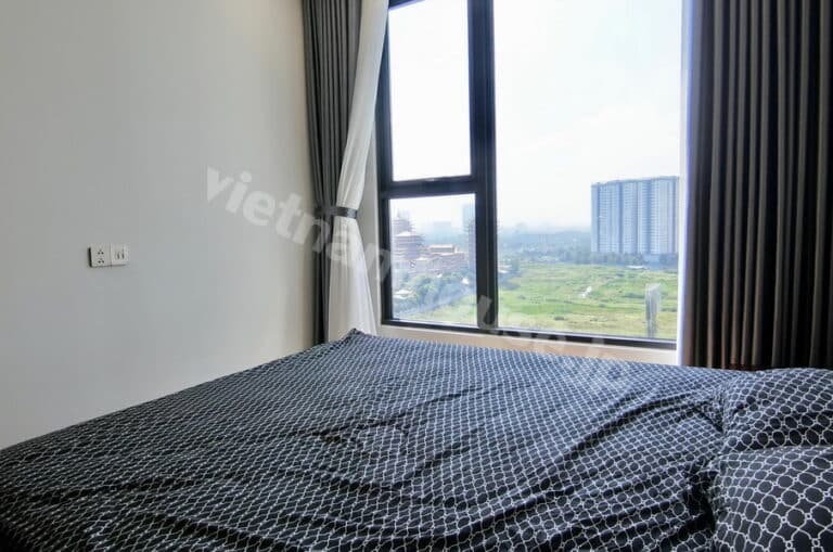 Cho thuê Lumiere Riverside 2PN với phong cách nội thất Việt Nam cổ điển