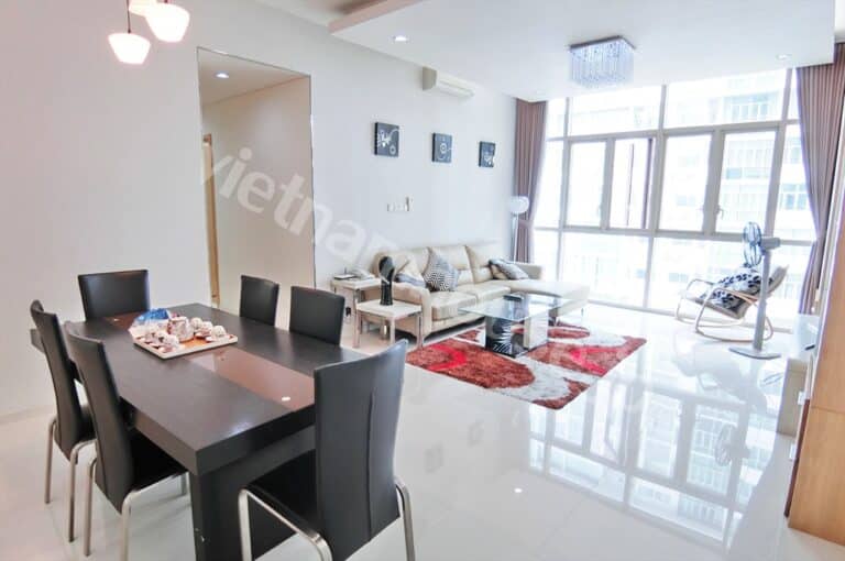 Cho thuê căn hộ 3PN The Vista – View hồ bơi, tầng cao