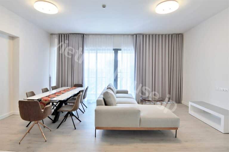Thuê căn hộ 4PN Gateway Thảo Điền – Toà Madison, tầng trung, view Landmark 81