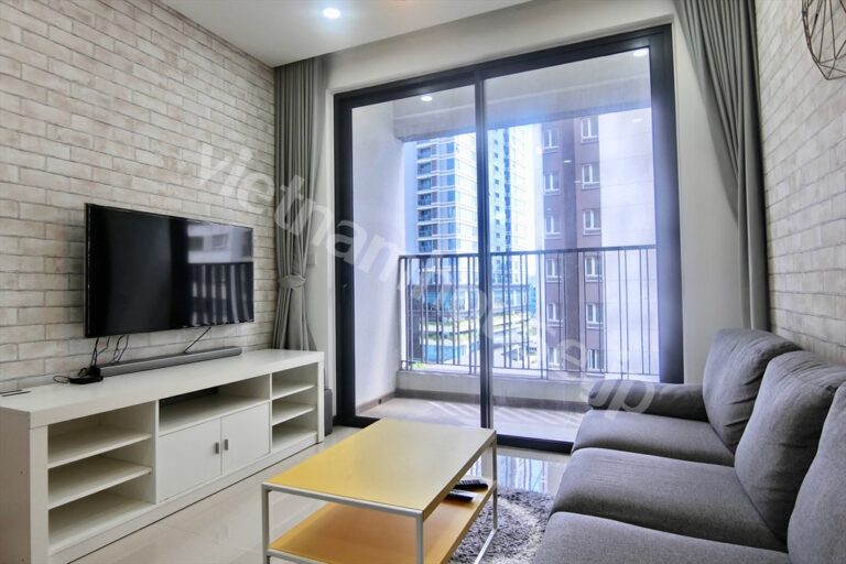 Thuê Căn hộ 2PN Opal Tower Saigon Pearl, view rộng, ban công thoáng