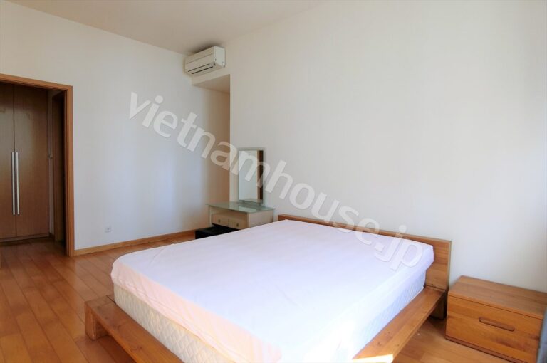 Thuê căn hộ The Vista An Phú 2 phòng ngủ – Tầng Cao, View Hồ Bơi
