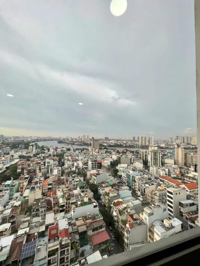Thuê căn hộ Wilton Tower 2PN – View sông thoáng mát, nội thất đẹp