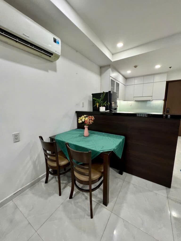 Thuê căn hộ Wilton Tower 2PN – View sông thoáng mát, nội thất đẹp