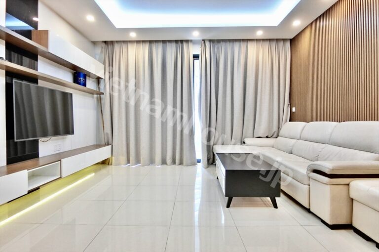 Cho thuê căn hộ 3 phòng ngủ Estella Heights – Tầng thấp, view hồ bơi