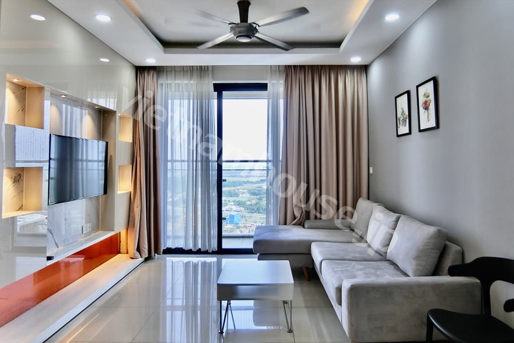Thuê căn hộ Estella Heights 2PN tầng cao, view không bị chắn