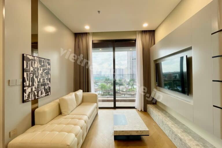 Thuê căn hộ 2PN Lumiere Riverside – Không gian tinh tế, tông beige chủ đạo, nội thất đầy đủ