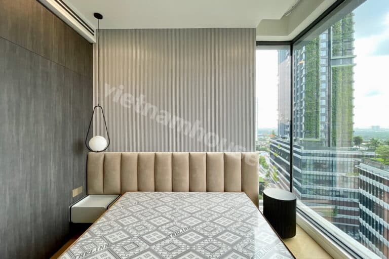 Thuê căn hộ 2PN Lumiere Riverside – Không gian tinh tế, tông beige chủ đạo, nội thất đầy đủ
