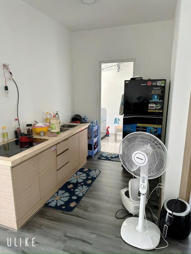 Cho thuê căn hộ Block C Bộ Công An 2 phòng ngủ – Tầng trung, full nội thất