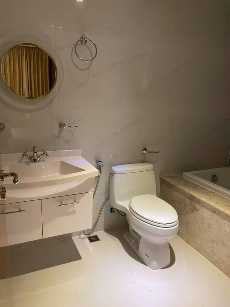 Bán căn hộ 2 phòng ngủ Leman Luxury Quận 3 – Tầng trung, Full nội thất