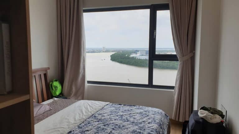 Thuê căn hộ 2 phòng ngủ New City – Tầng cao, view sông thoáng mát