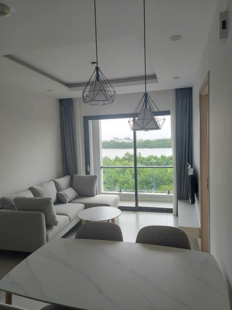 Thuê căn hộ 2PN New City tầng cao, view sông cực đẹp