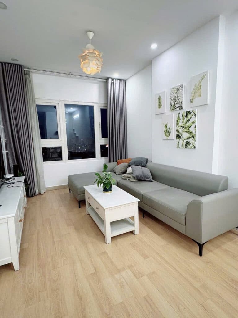 Cho thuê căn hộ Saigonres Plaza 2 phòng ngủ – Tầng cao, view sông thoáng đãng