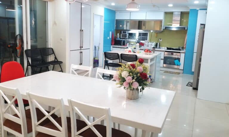 Imperia cho thuê căn hộ sky villa 4pn nội thất cao cấp tầng cao giá cực tốt