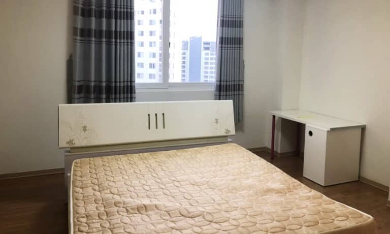 Cho thuê gấp căn hộ Imperia 2 phòng ngủ 95m toà A view thoáng lầu cao