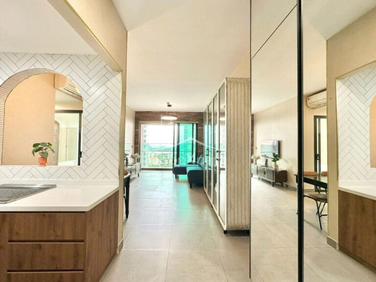 Thuê căn hộ 2PN Feliz En Vista tầng cao, view hồ bơi, nội thất tinh tế