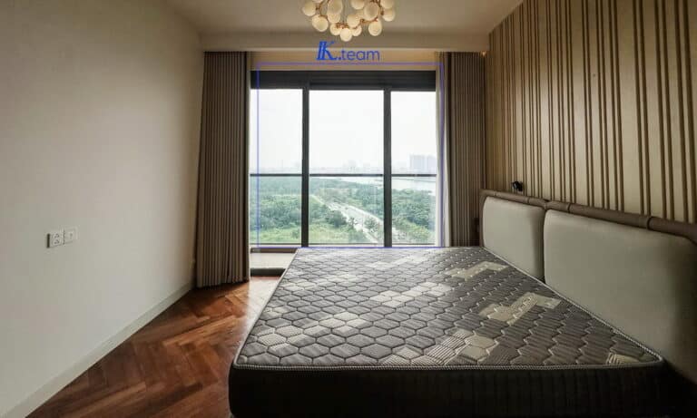 Cho thuê căn 3 phòng ngủ Empire City tầng cao view sông toà Cove nội thất đẹp