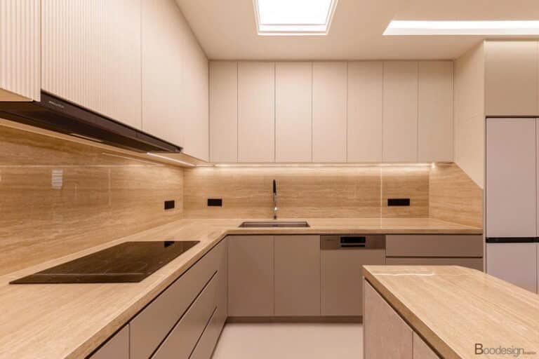 Cần bán căn hộ 4 phòng ngủ Park 6 Vinhomes Central Park nội thất đẹp giá tốt