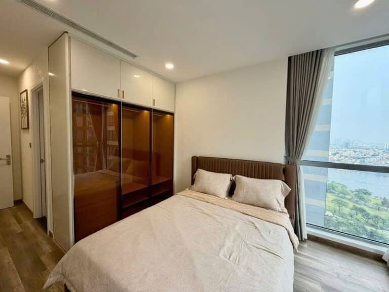 Bán căn hộ Park 6 Vinhomes Central Park 4PN tầng trung, ở ngay