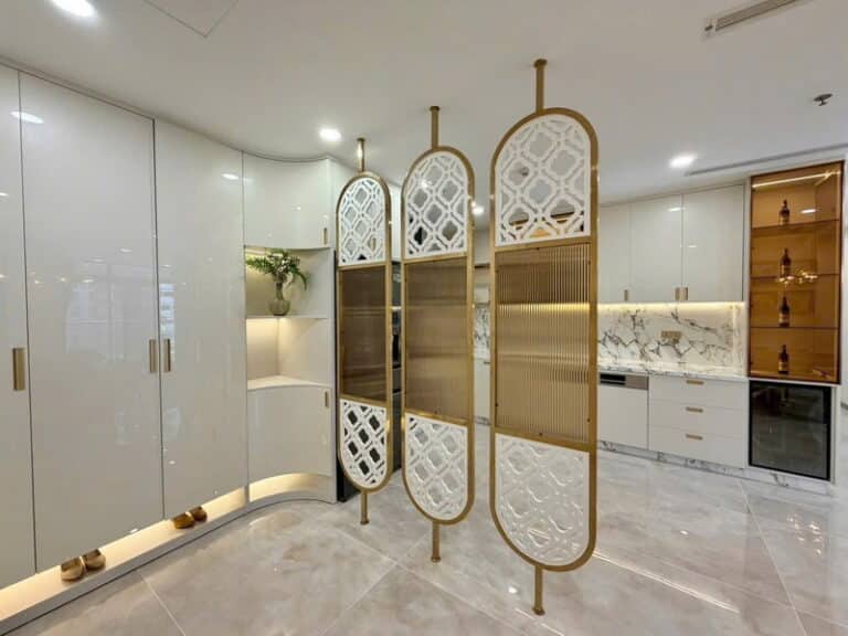Bán căn hộ Park 6 Vinhomes Central Park 4PN tầng trung, ở ngay