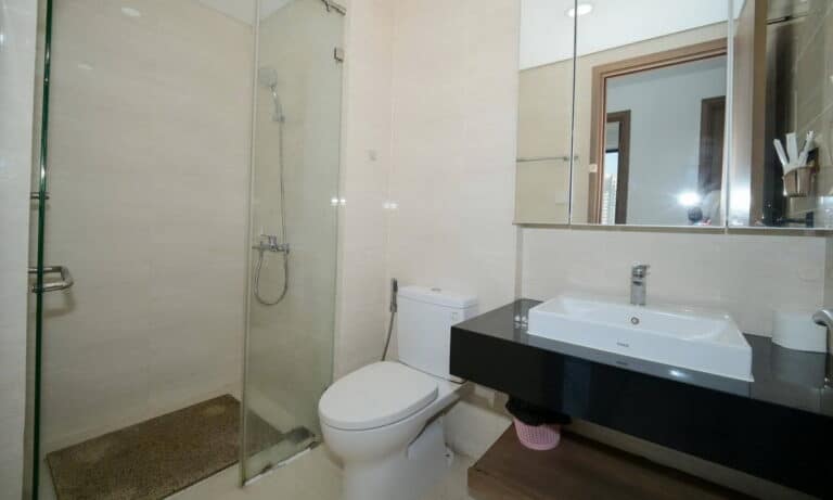 Saigon Pearl toà Opal cho thuê 2 phòng ngủ tầng cao nhà đẹp view sông