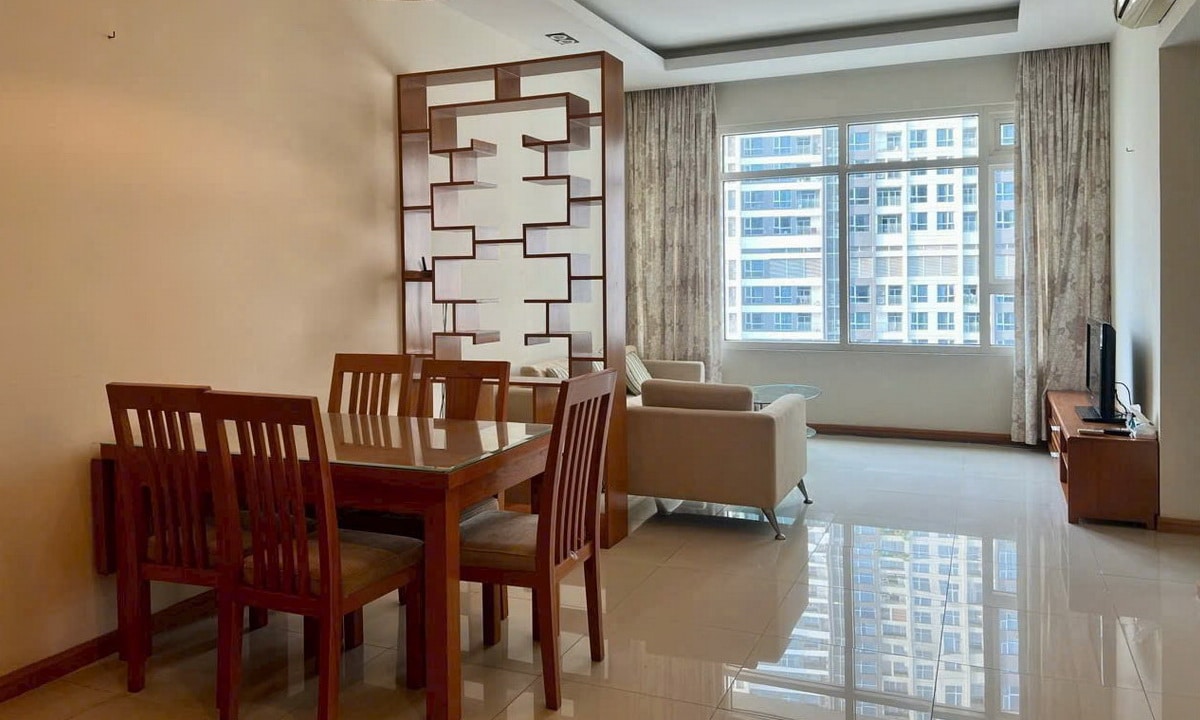 Saigon Pearl toà Ruby căn hộ 2 phòng ngủ bán lầu cao có nội thất view L81 mát