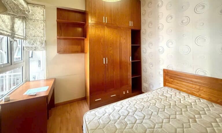 Saigon Pearl toà Ruby căn hộ 2 phòng ngủ bán lầu cao có nội thất view L81 mát